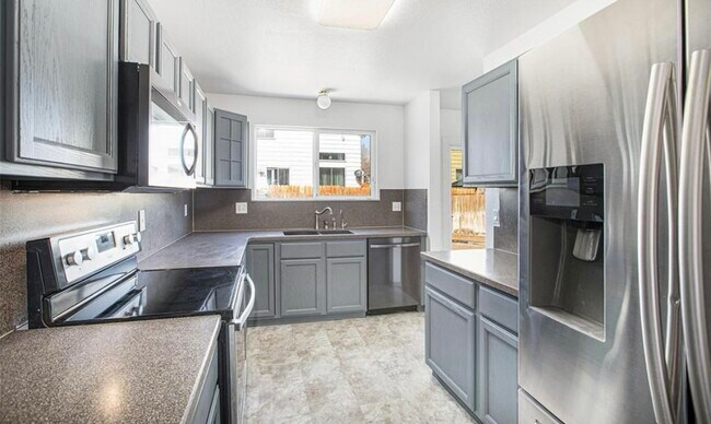 Building Photo - 9208 Granger Ln
