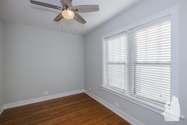 Building Photo - 2 bedroom in Chicago IL 60640