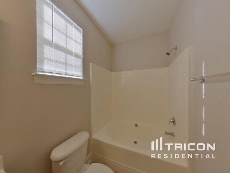 Building Photo - 4837 Samuel Richard St