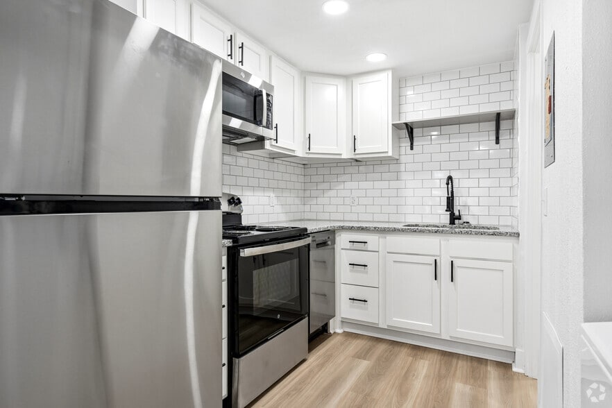 Studio, 1BA - 288SF - Kitchen - Flats at 2875