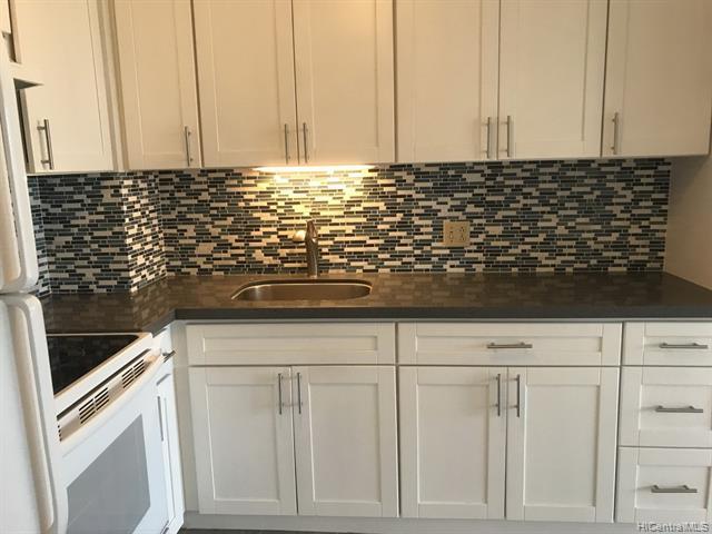 Building Photo - 1255 Nuuanu Ave