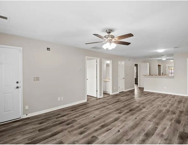 Building Photo - 108 Harvest Glen Ln