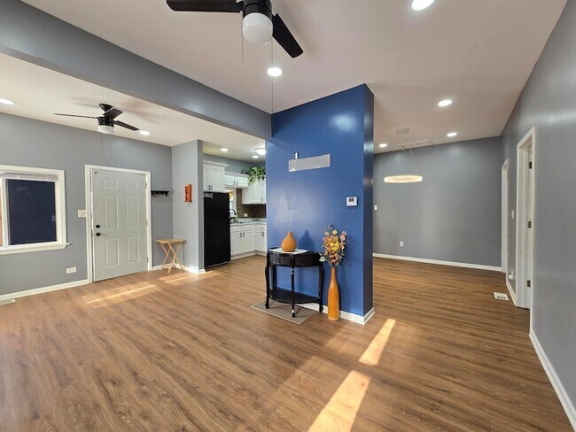 Building Photo - 1047 Ralston St