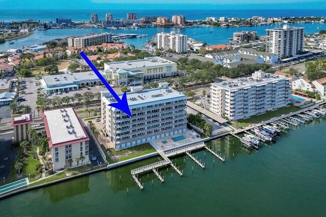 Building Photo - 125 Island Way