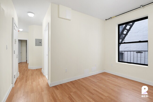 Building Photo - 34 Post Ave