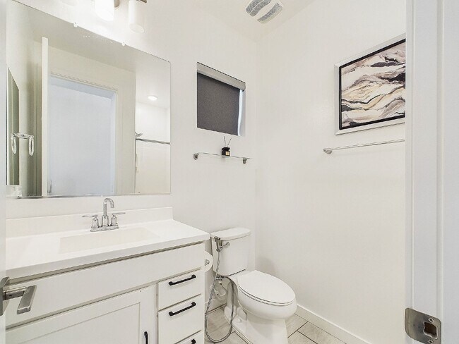 Building Photo - A luxe home in the heart of Chandler