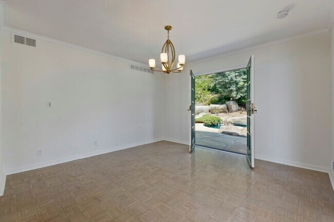 Building Photo - 18041 Blue Sail Dr