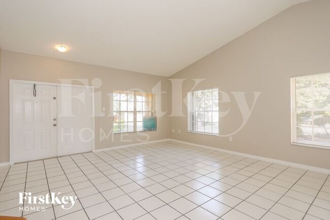 Building Photo - 12324 SW 143rd Ln
