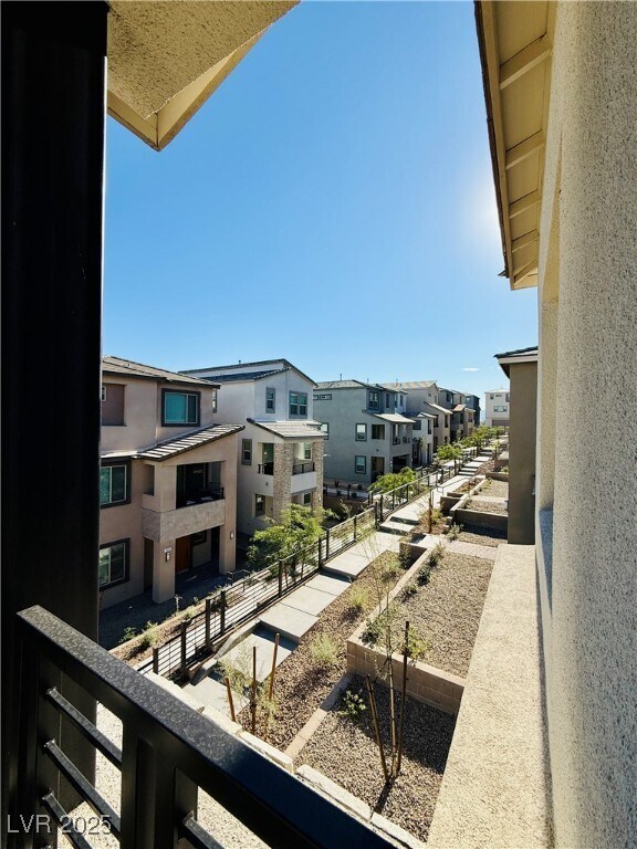 Building Photo - 1544 Little Penguin St