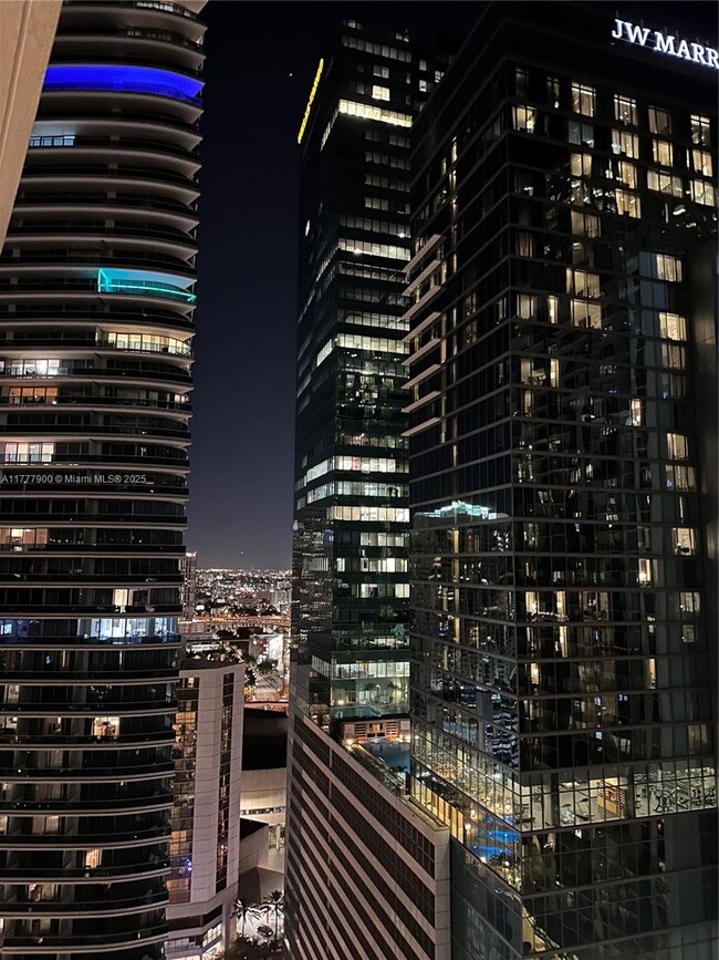 Building Photo - 300 Biscayne Blvd Way