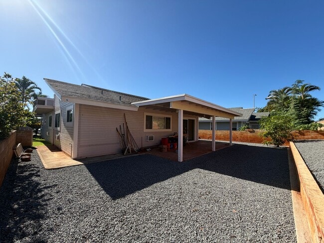 Building Photo - ROYAL KUNIA - 4 BDRM/2 BATH/ENCLOSED GARAGE