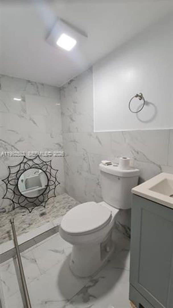 Building Photo - 6130 SW 64th Ave