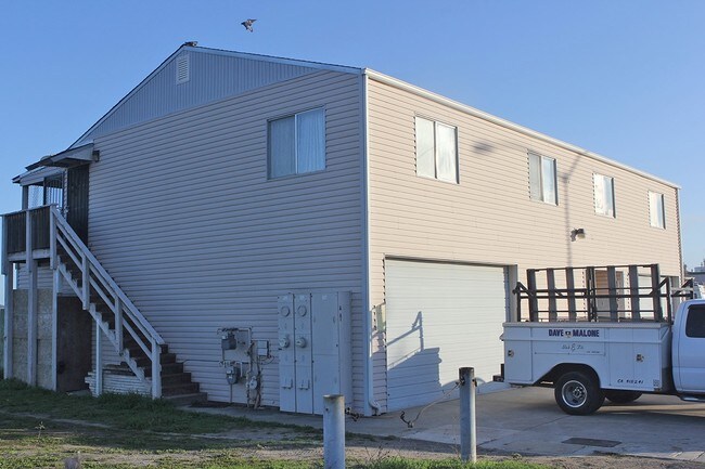 Primary Photo - 650 San Pablo Ave