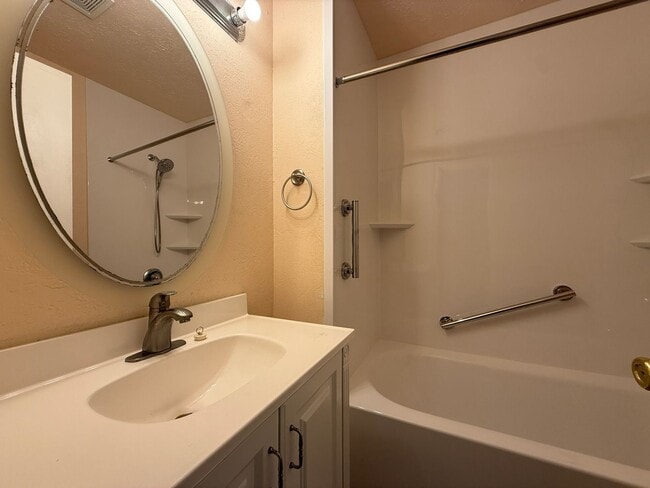 Building Photo - Reduced Rent! Available Now! ***SPECIAL 50% OFF 1ST FULL MONTH'S RENT***    Charming 4 bedroom ho...