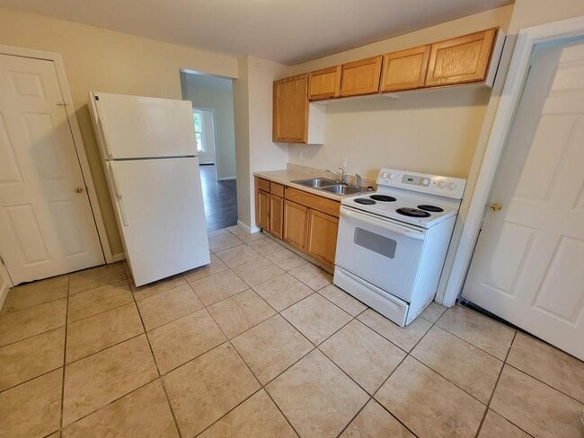 Building Photo - 353-355 Forest Ave, 1L