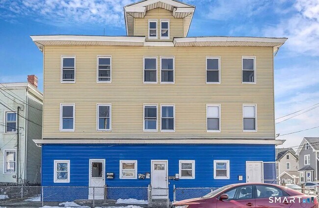 Building Photo - 1220 Pembroke St