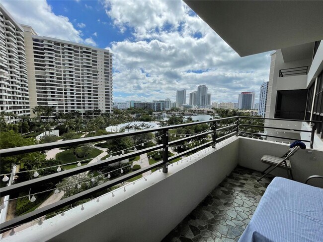Building Photo - 600 Three Islands Boulevard