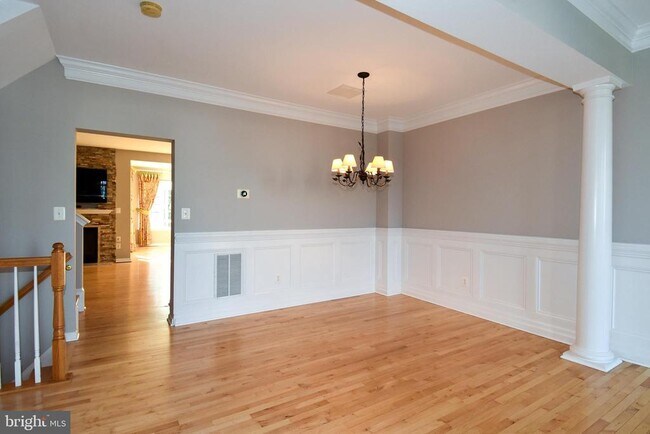 Building Photo - 43265 Morven Square