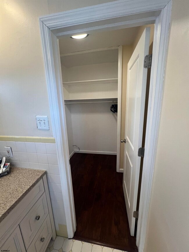 Building Photo - 239 N Derby Ave