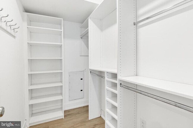 Building Photo - 1335 N Marston St