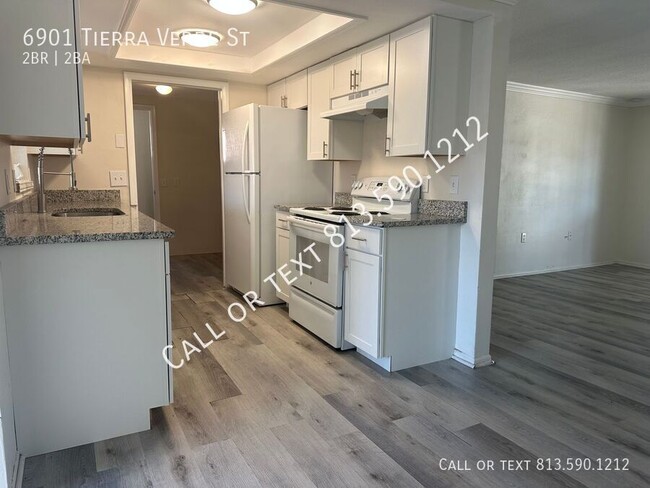Building Photo - 6901 Tierra Verde St