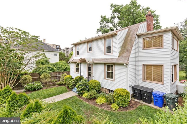 Building Photo - 4344 Old Dominion Dr