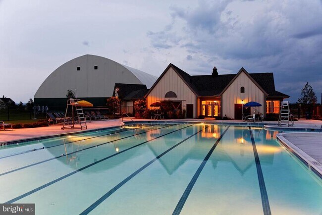 Building Photo - 114 Galaxy Pl