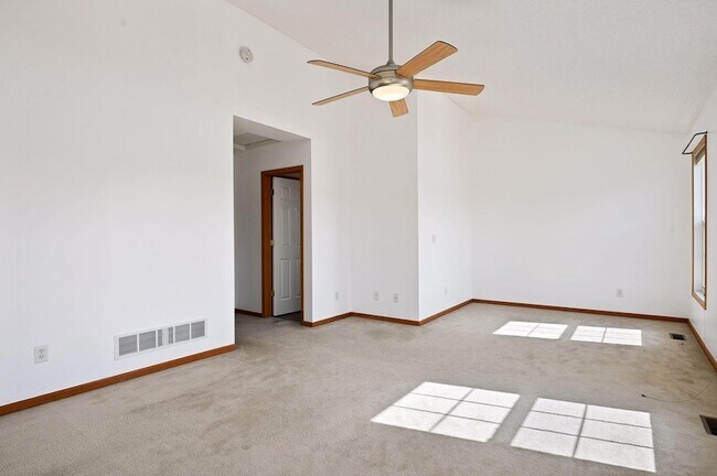 Building Photo - 7601 Elm Grove Cir