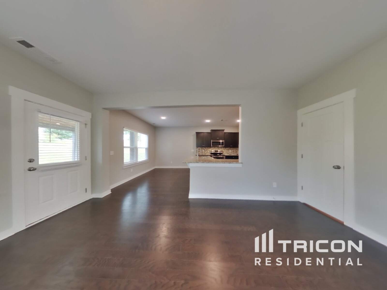 Building Photo - 6014 Sentinel Dr