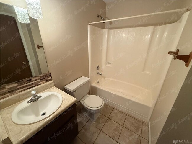 Building Photo - 4418-4420 Edelweiss Dr