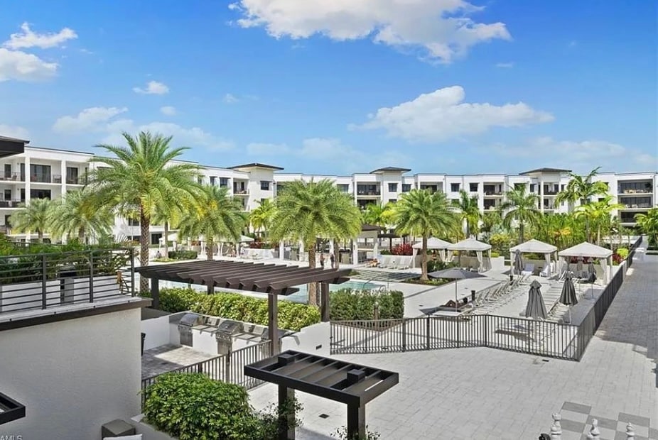 Building Photo - 1111 Central Ave