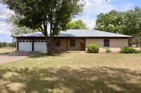 Building Photo - FOR LEASE in Brock ISD!! Updated 3 BR - 2 ...