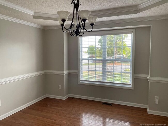 Building Photo - 346 Cresthaven Dr