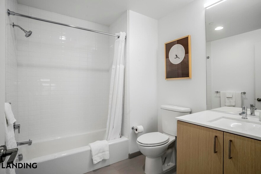 Building Photo - 1529 N Fremont St