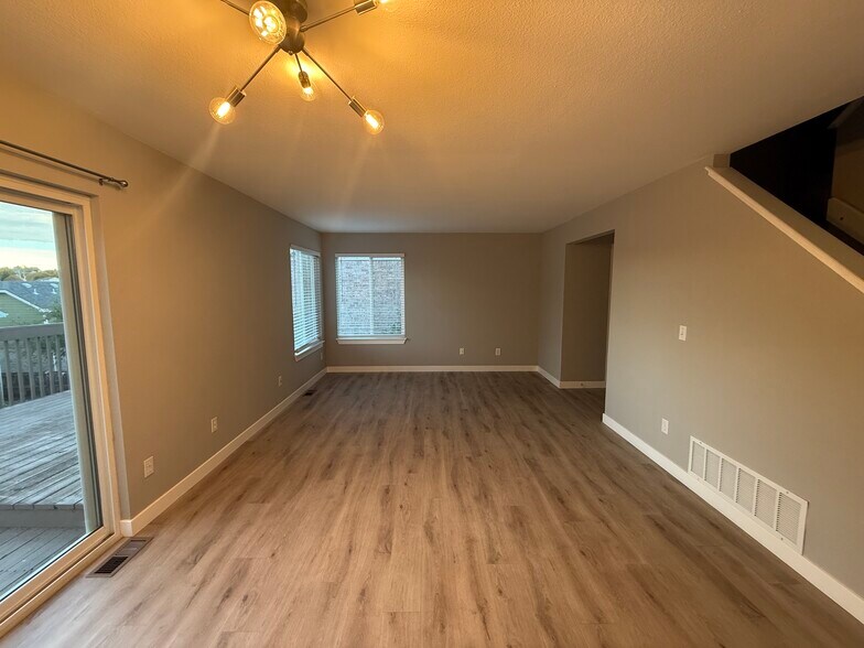 Family Room - 4054 S Himalaya Way