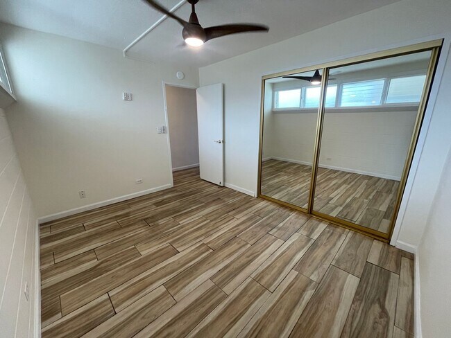 Building Photo - Lahaina Roads Oceanfront One Bedroom