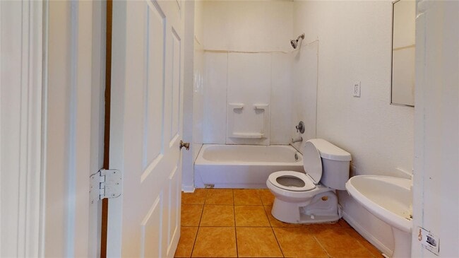 Building Photo - Welcome Home!