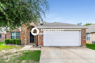 Building Photo - 3 Bedroom Pet-Friendly Home in Arlington, TX with Main Street Renewal