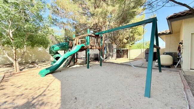 Building Photo - 10188 E Cortez Dr