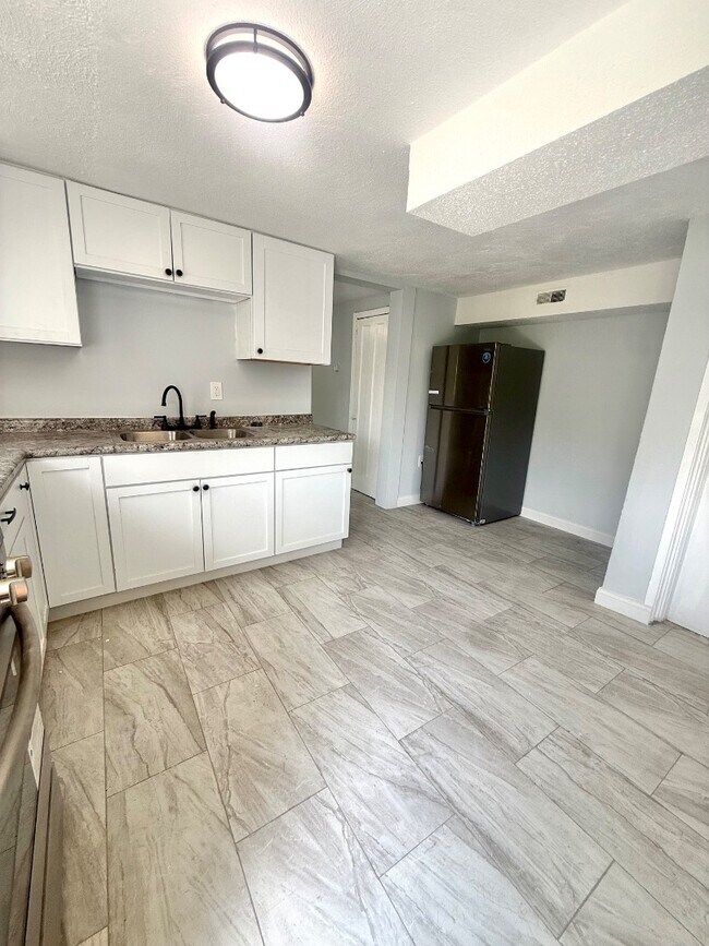 Building Photo - 3115 Bracken Woods Ln