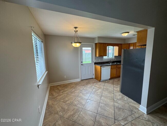 Building Photo - 116 Christie Ln