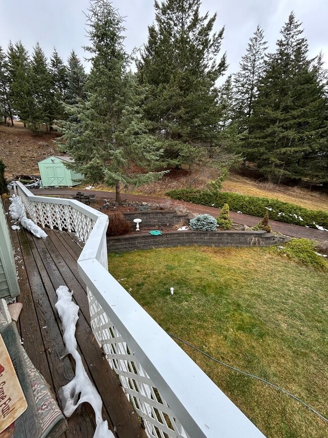 Building Photo - 180 Kookoosint Trail