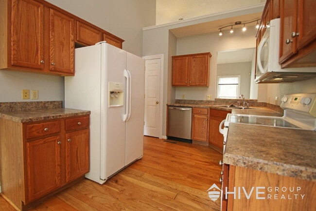 Building Photo - Golf Course Living with Spacious Comfort Inside & Out!