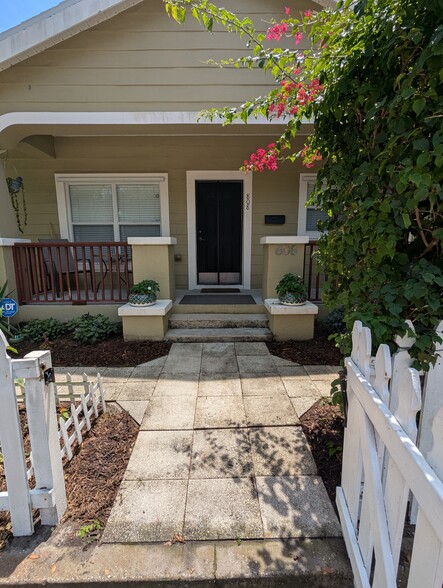Front Entrance Exterior - 808 9th Ave N