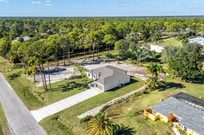 Building Photo - 15235 Tangelo Blvd