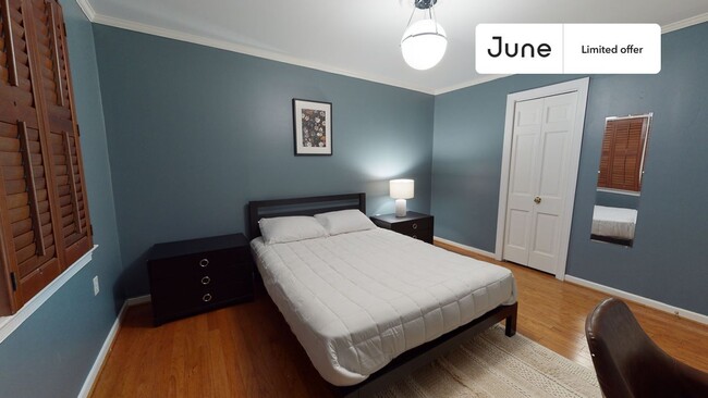 Primary Photo - Private bedroom in 7 bed/4 bath Home