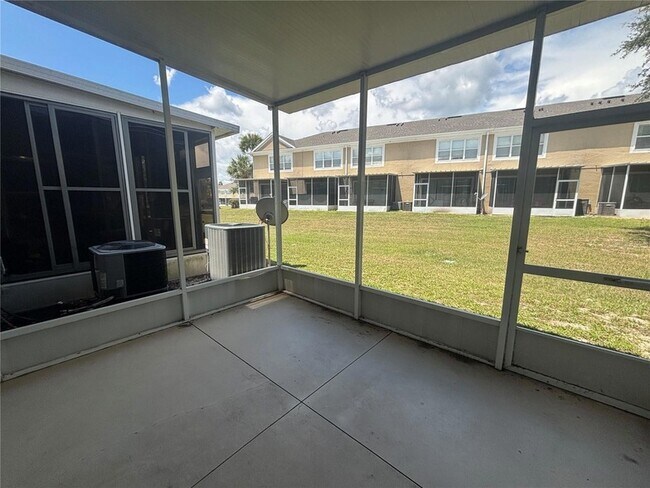 Building Photo - 4135 SW 51st Cir