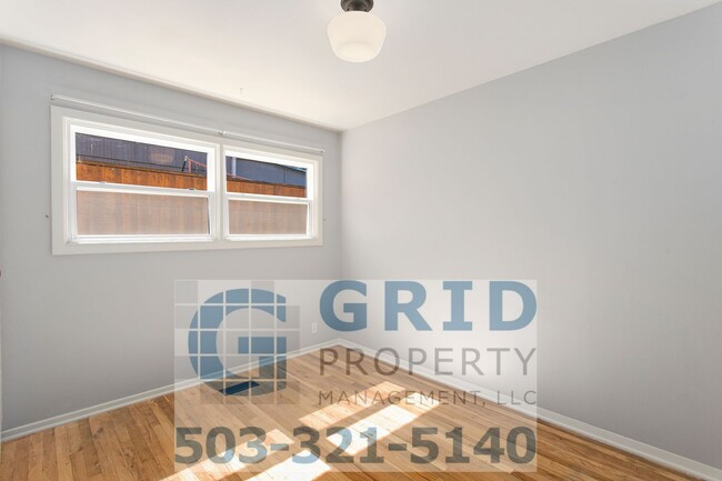 Building Photo - Charming 3 Bedroom North Portland Home Ava...