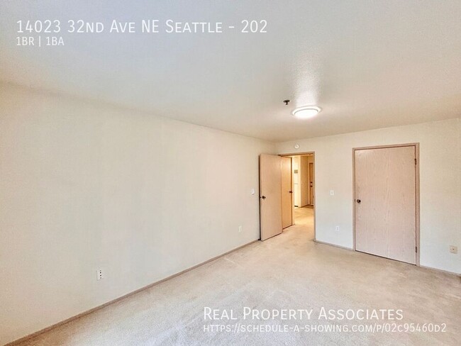 Building Photo - Spacious 1 Bed 1 Bath with In-Unit Washer/...