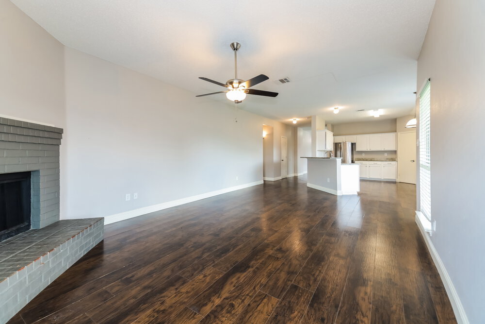 Building Photo - 1603 Venus Dr E